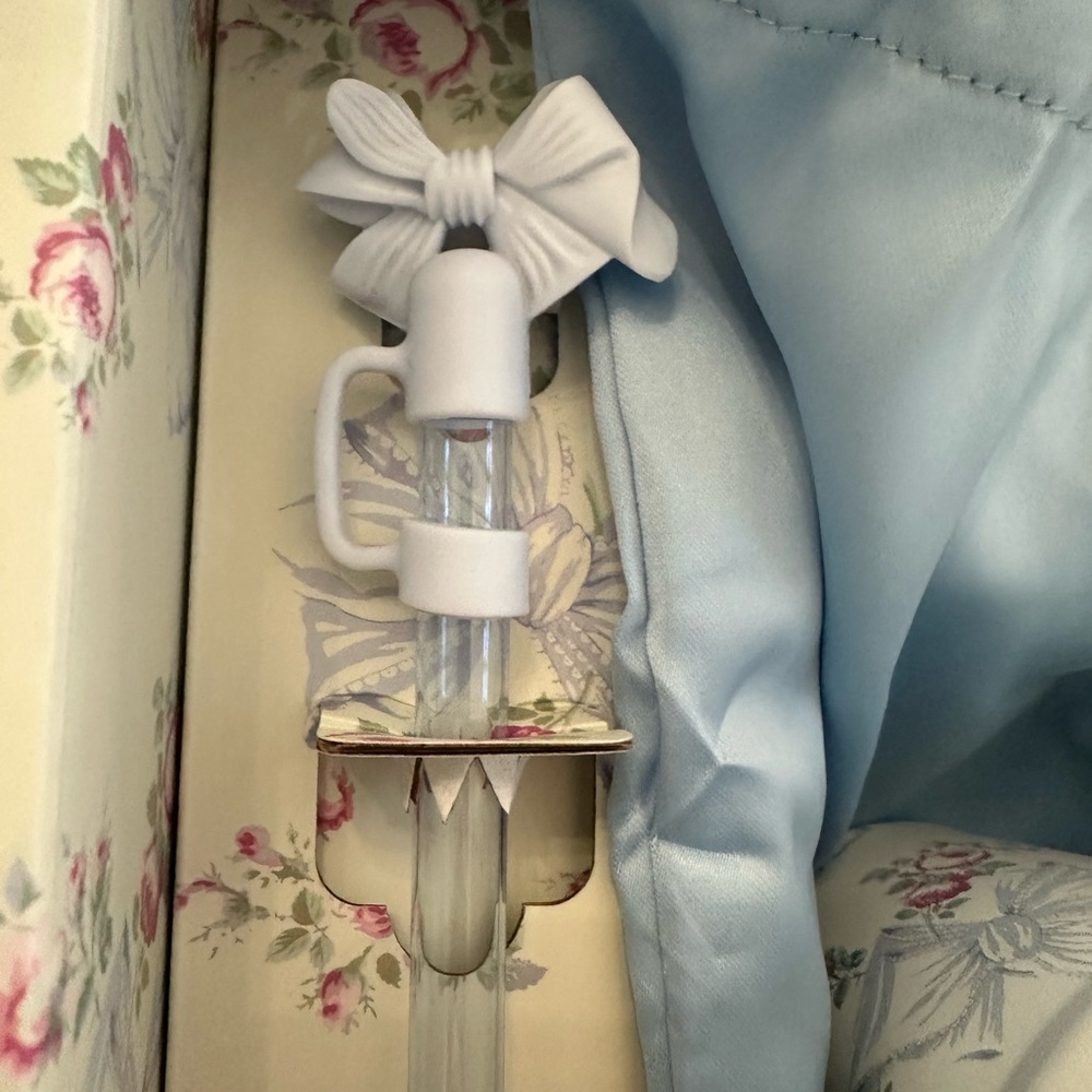 🎀 LoveShackFancy x Stanley 20oz Quencher Rosa Beaux BLUE new - Picture 5 of 5